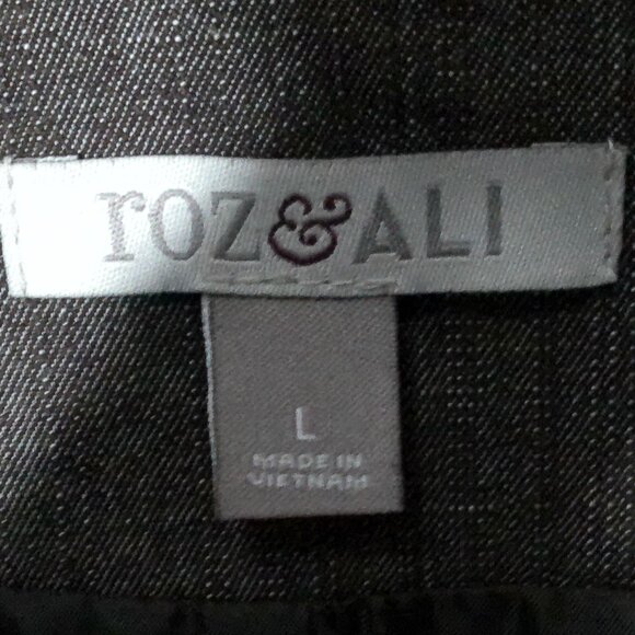 Roz & Ali Brown 3/4 Sleeve Moto-styled Jacket - Picture 2 of 7